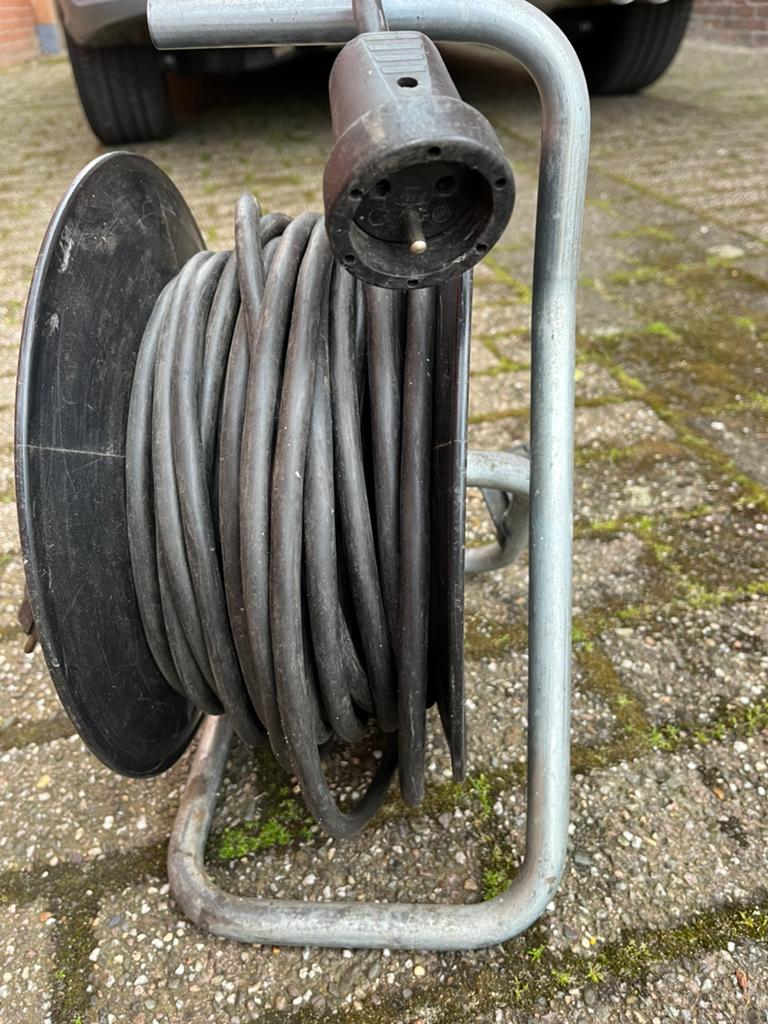 Kabelhaspel 40m, Doe-het-zelf en Bouw, Elektriciteit en Kabels, Ophalen, Gebruikt, Kabel of Snoer