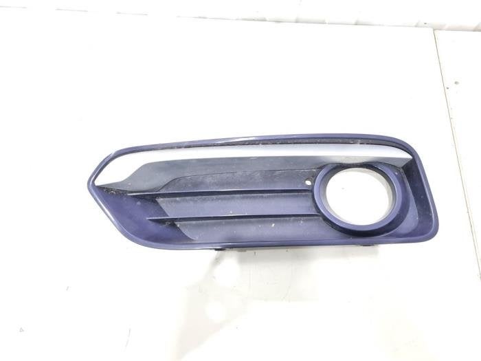 Plaque de protection feu antibrouillard gauche d'un BMW 1-Se, -, 3 mois de garantie, Utilisé, -