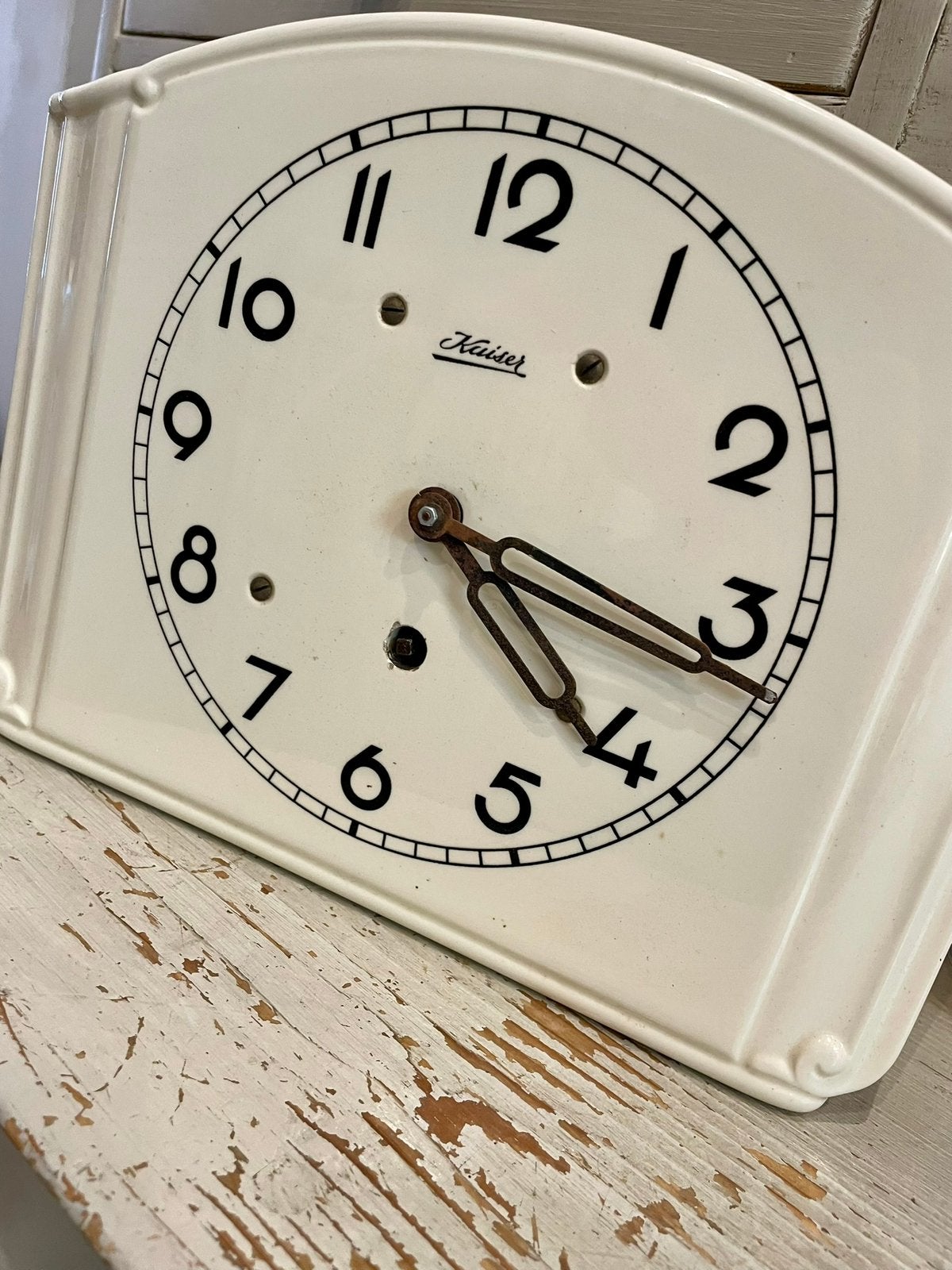 Horloge KAISER 1930, Antiquités & Art, Antiquités | Horloges, Enlèvement ou Envoi