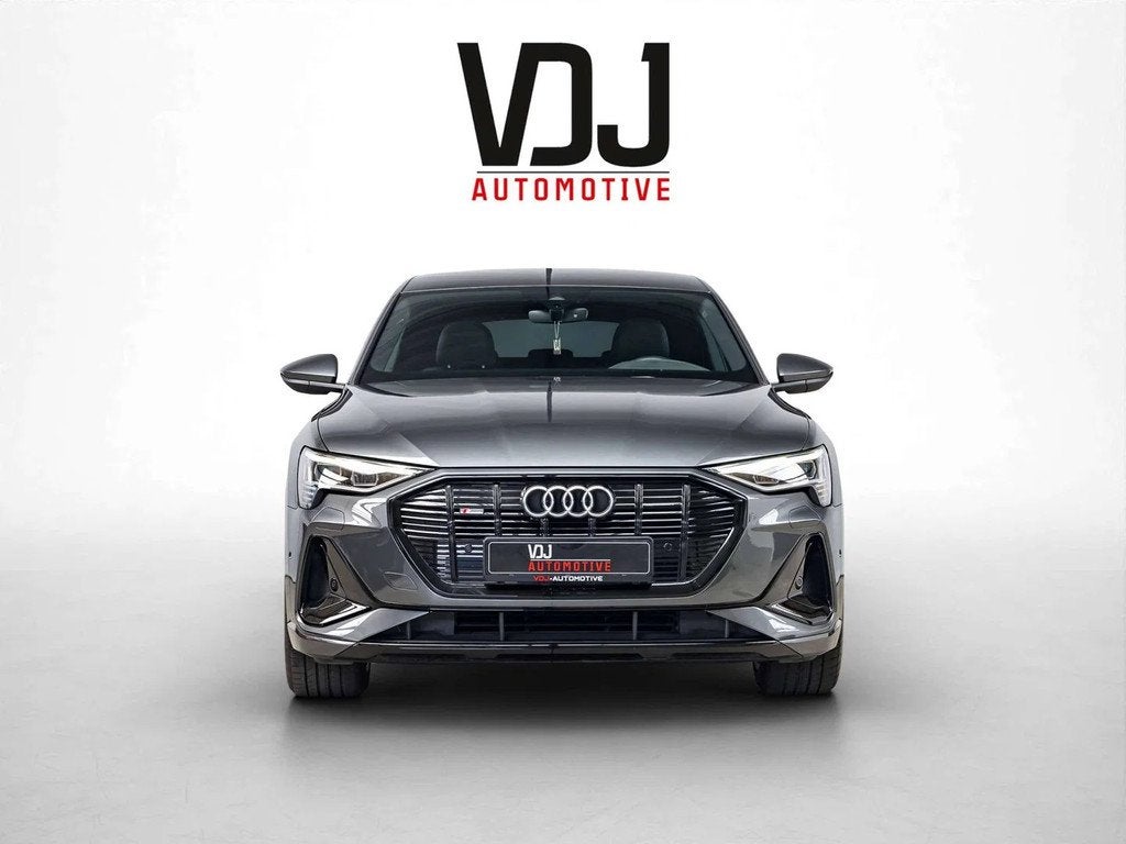 Audi e-tron 95 kWh 55 QUATTRO|2X S-LINE|KEYLESS|SFEERVERL.|Z, Auto's, Gebruikt, Zwart, 408 pk, 5 zetels