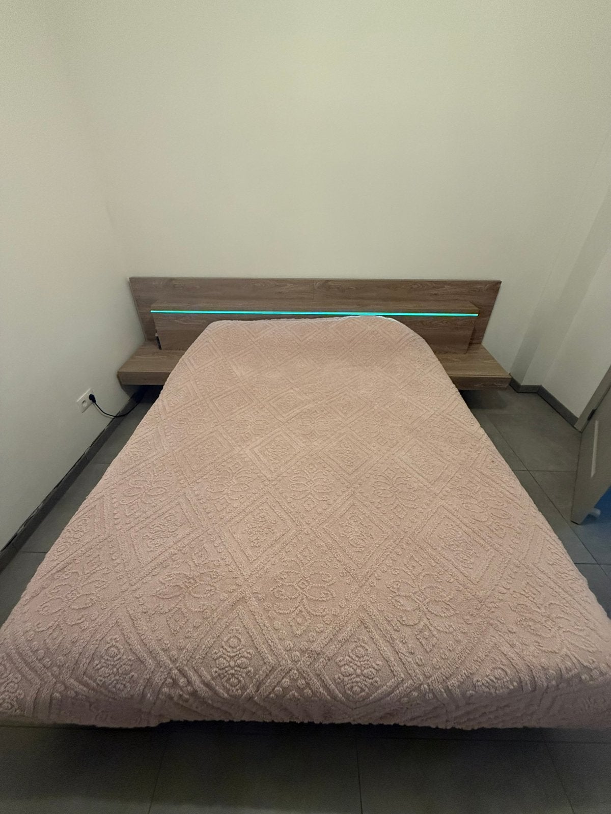 Gratis bed met matras, Ophalen, Gebruikt, Tweepersoons, Matras