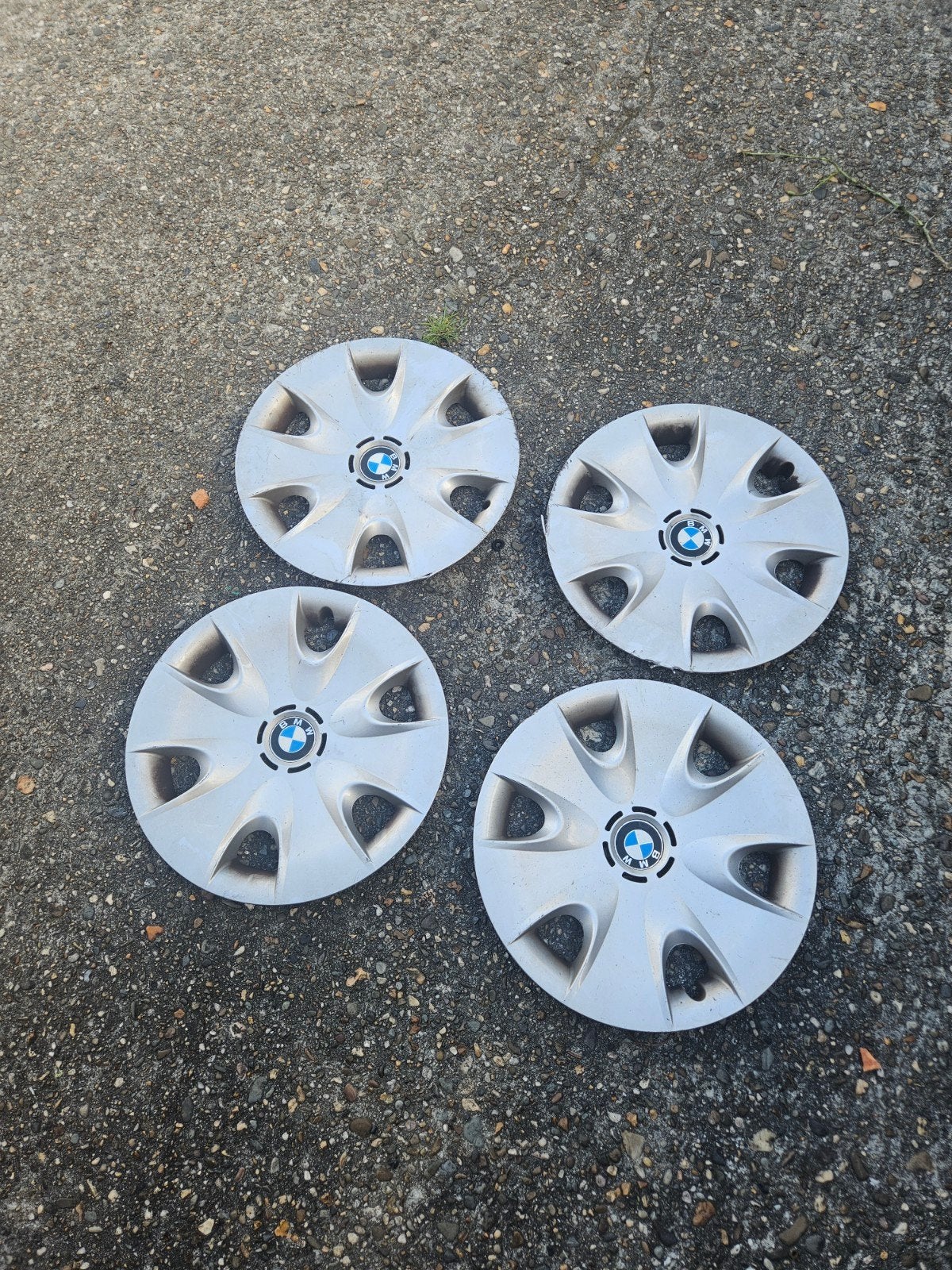 Wieldoppen BMW 16 inch, Ophalen