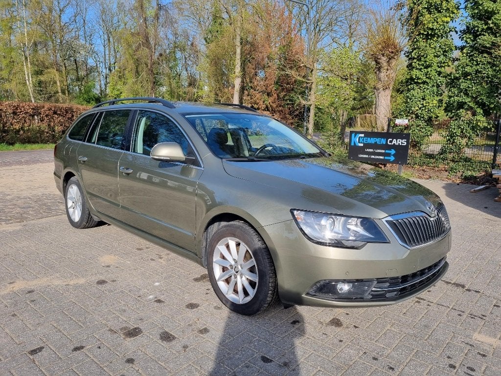 Skoda Superb 1.6 TDI 77KW Pano Airco Navi, Autos, Argent ou Gris, Achat, Euro 6, 5 portes