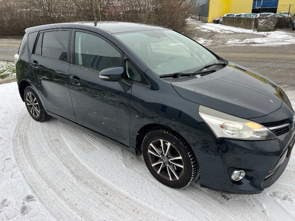 7 Place Toyota Verso 1.6 Diesel, Auto's, Euro 5, 7 zetels, Bedrijf, 5 deurs