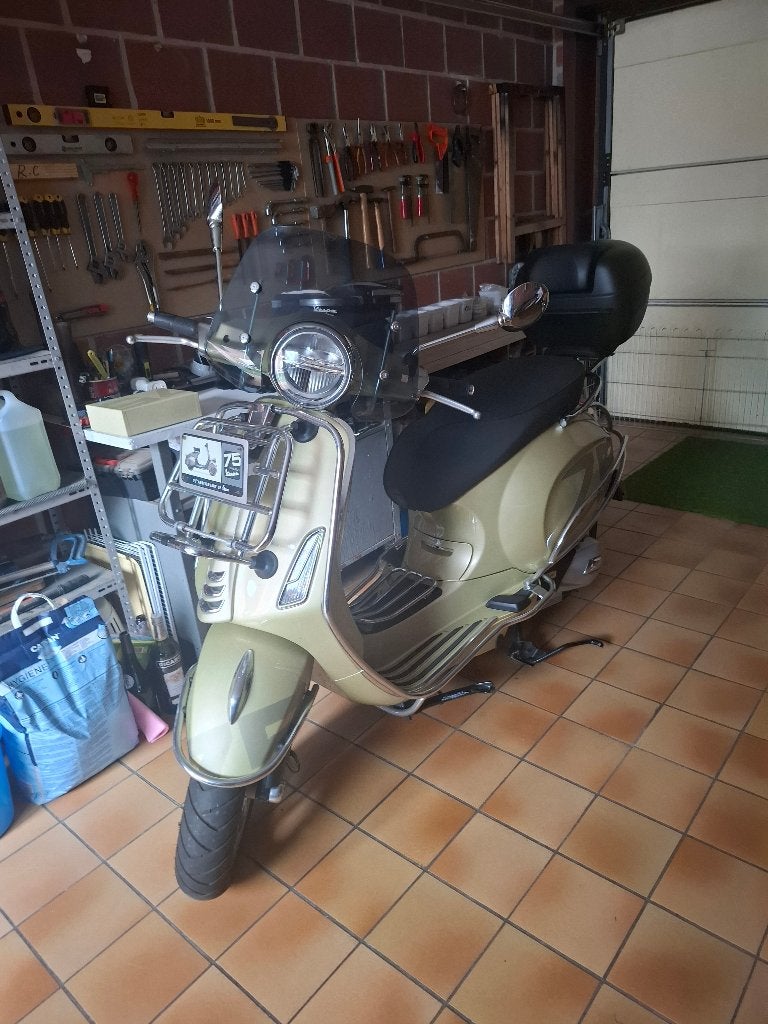 scooter PRIMAVERA 125 ABS, Ophalen, Zo goed als nieuw, Cilinder, Vespa