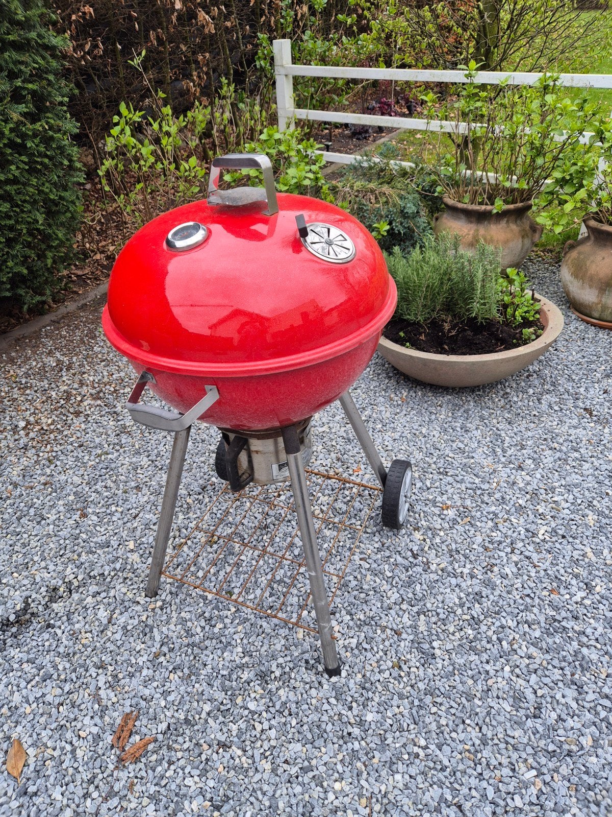 Grote XXL houtskool bbq van Central Park van Hubo!, Tuin en Terras, Houtskoolbarbecues, Ophalen
