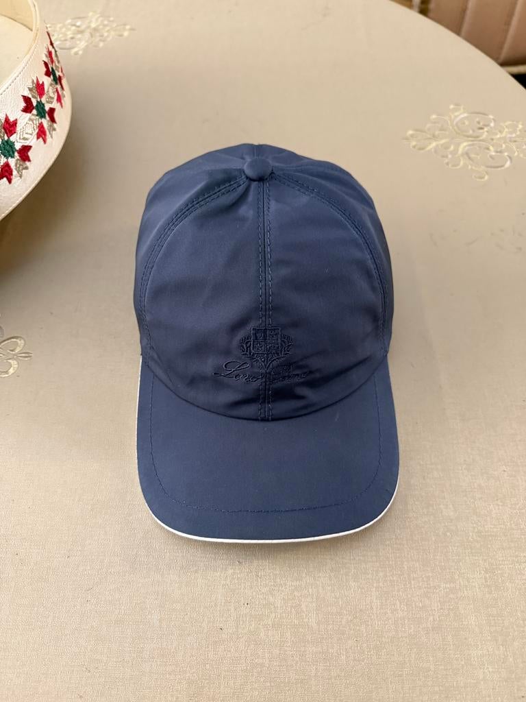 Loro Piana pet, Ophalen of Verzenden, Zo goed als nieuw, One size fits all, Pet