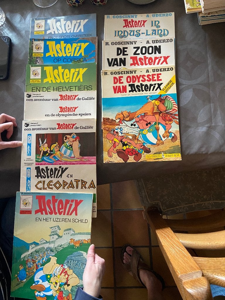 Strips ASTERIX - Vintage, Livres, Plusieurs BD, Enlèvement ou Envoi, Utilisé