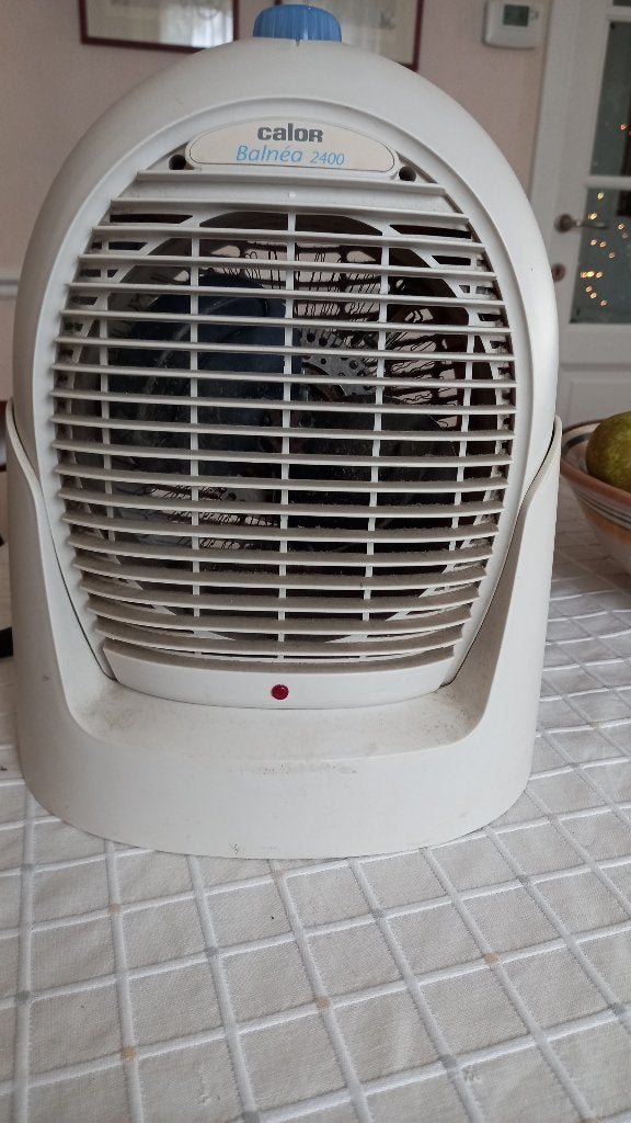 Souffleur à air chaud/cuisinière de salle de bain Calor, Enlèvement ou Envoi, Comme neuf, 800 watts ou plus