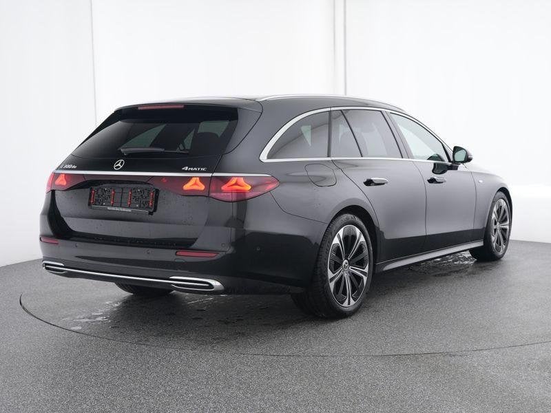 Mercedes-Benz E-klasse 300 DE 4MATIC Break Luxury Line | Tre, Auto's, Automaat, 197 pk, Gebruikt, Zwart