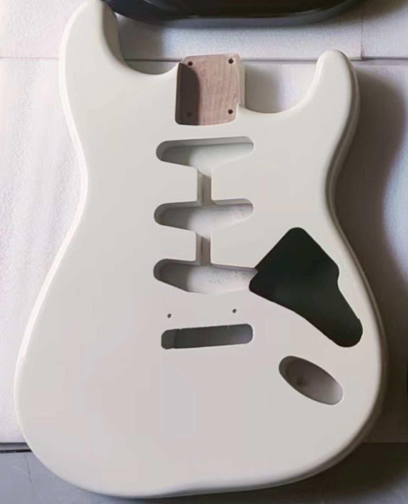 Strat body Olympic White Nitro high gloss 2 delig, Ophalen of Verzenden, Nieuw