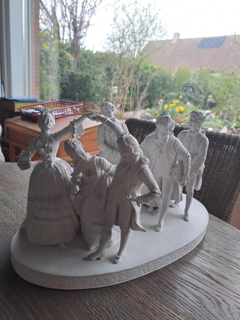 Wit porseleinen , biscuut beeldengroep, Antiek en Kunst, Ophalen