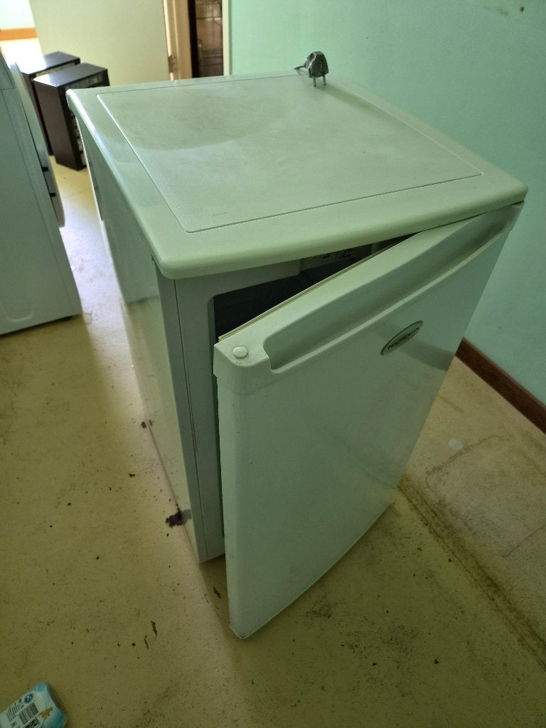 Diepvriezer Tecnolux, Elektronische apparatuur, Vriezers en Diepvrieskisten, Gebruikt, Ophalen, Vrieskast, 85 tot 120 cm