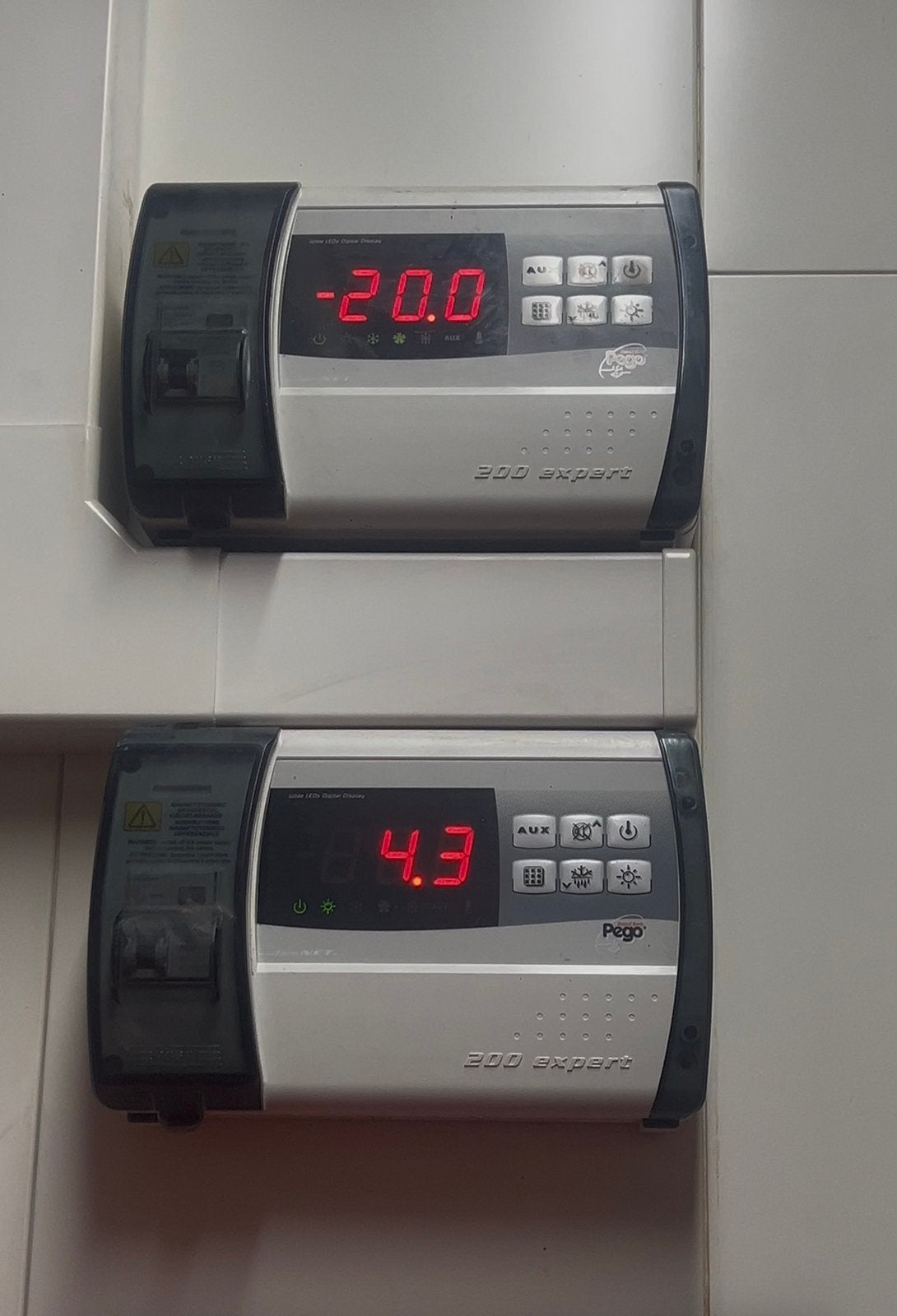 À VENDRE – 2 CHAMBRES FROIDES +/- PRO COMPLÈTES – 6.000 €, Enlèvement, Refroidissement et Congélation