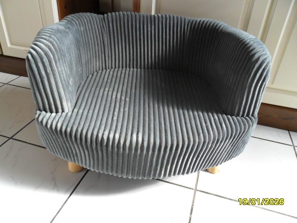 divan pour chat ou petit chien  10 euro pour un divan, Enlèvement, Comme neuf