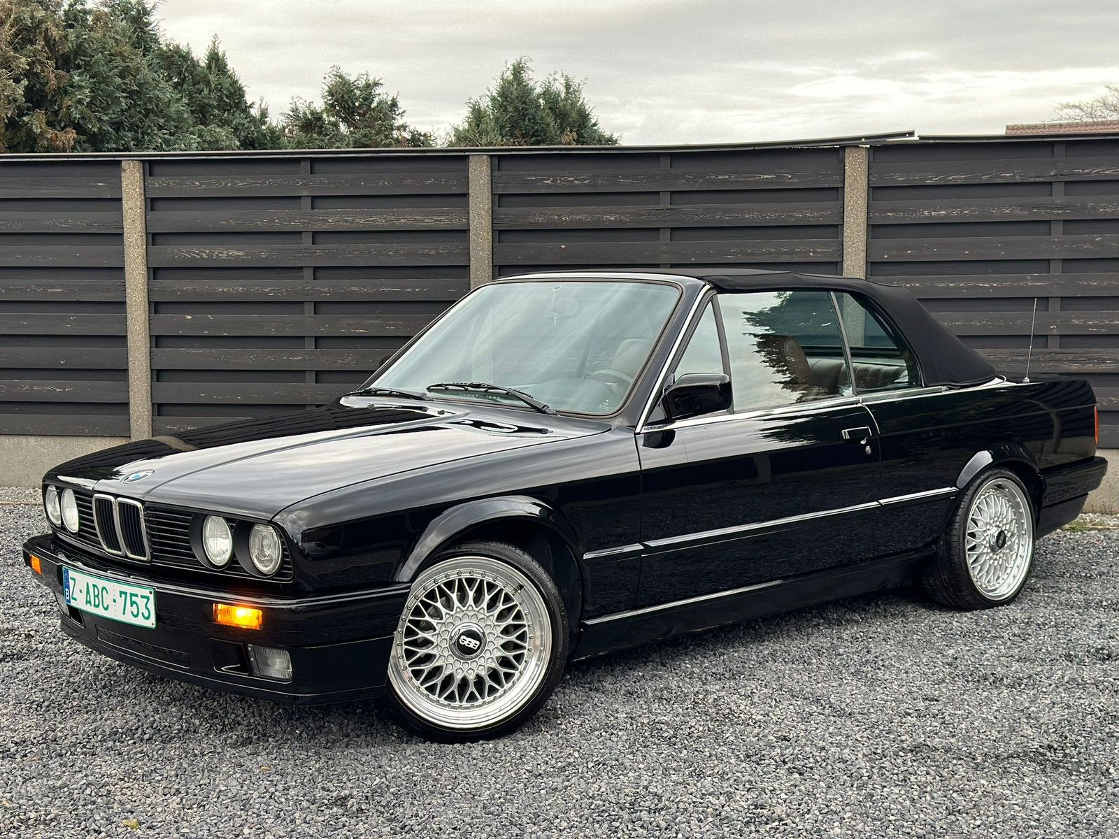 BMW 318i E30 cabriolet, Auto's, BMW, 4 zetels, Cabriolet, Zwart, Leder