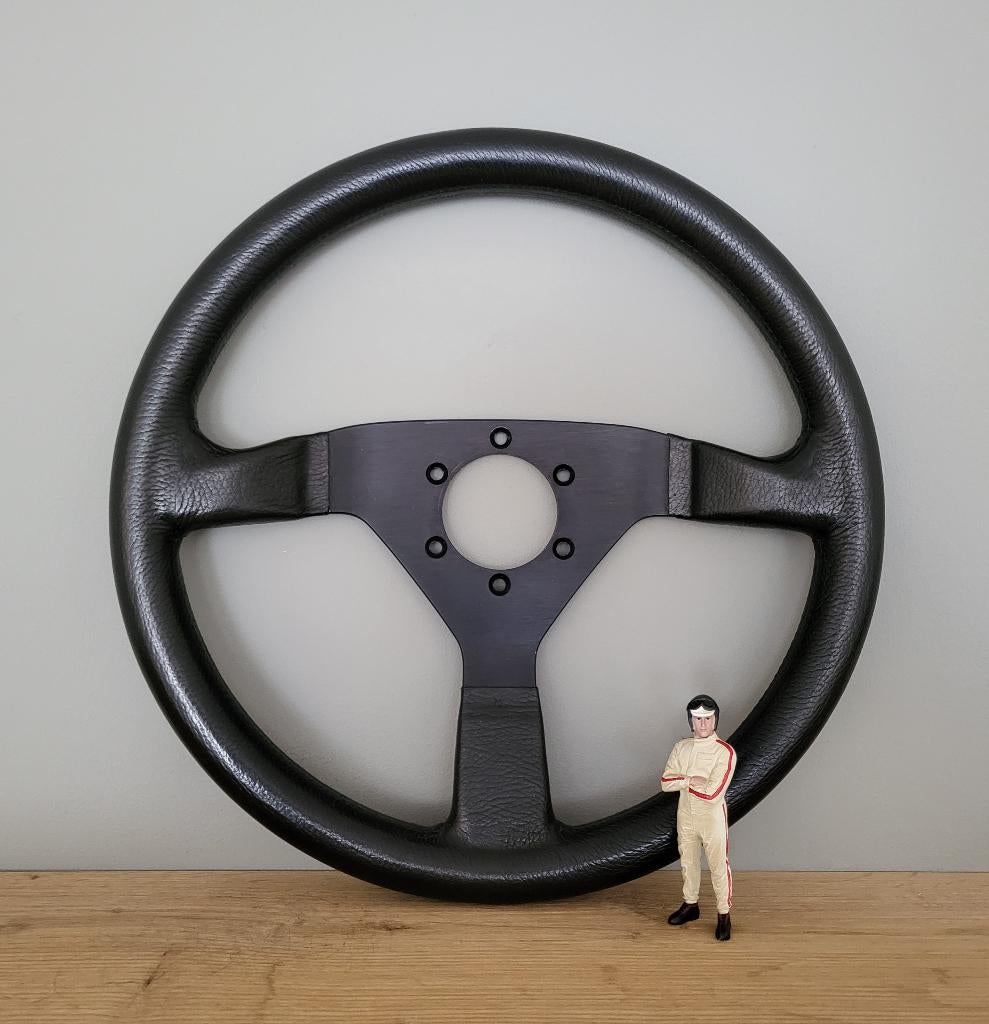 Momo Classic stuur (1984) - Classic Steering Wheel Shop, Auto-onderdelen, Besturing, Alfa Romeo, Amerikaanse onderdelen, Audi