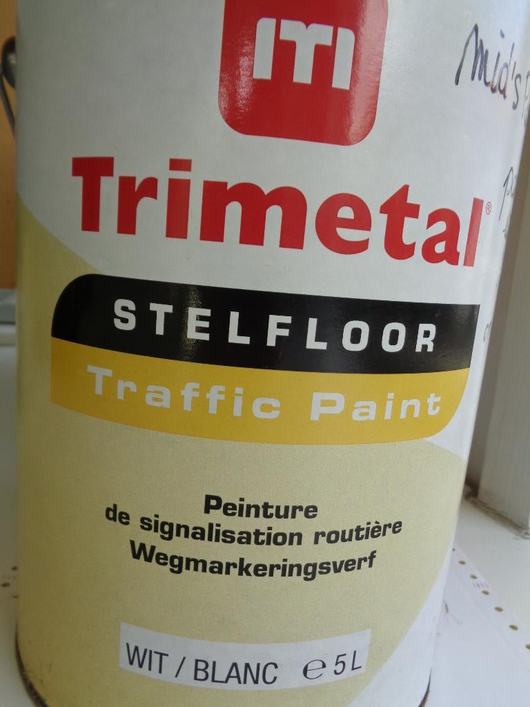 Wegmarkeringsverf - Kleur : wit, Doe-het-zelf en Bouw, Ophalen, Zo goed als nieuw, Wit, Verf