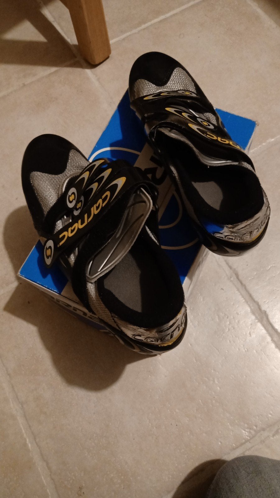 Fietsschoenen, Enlèvement