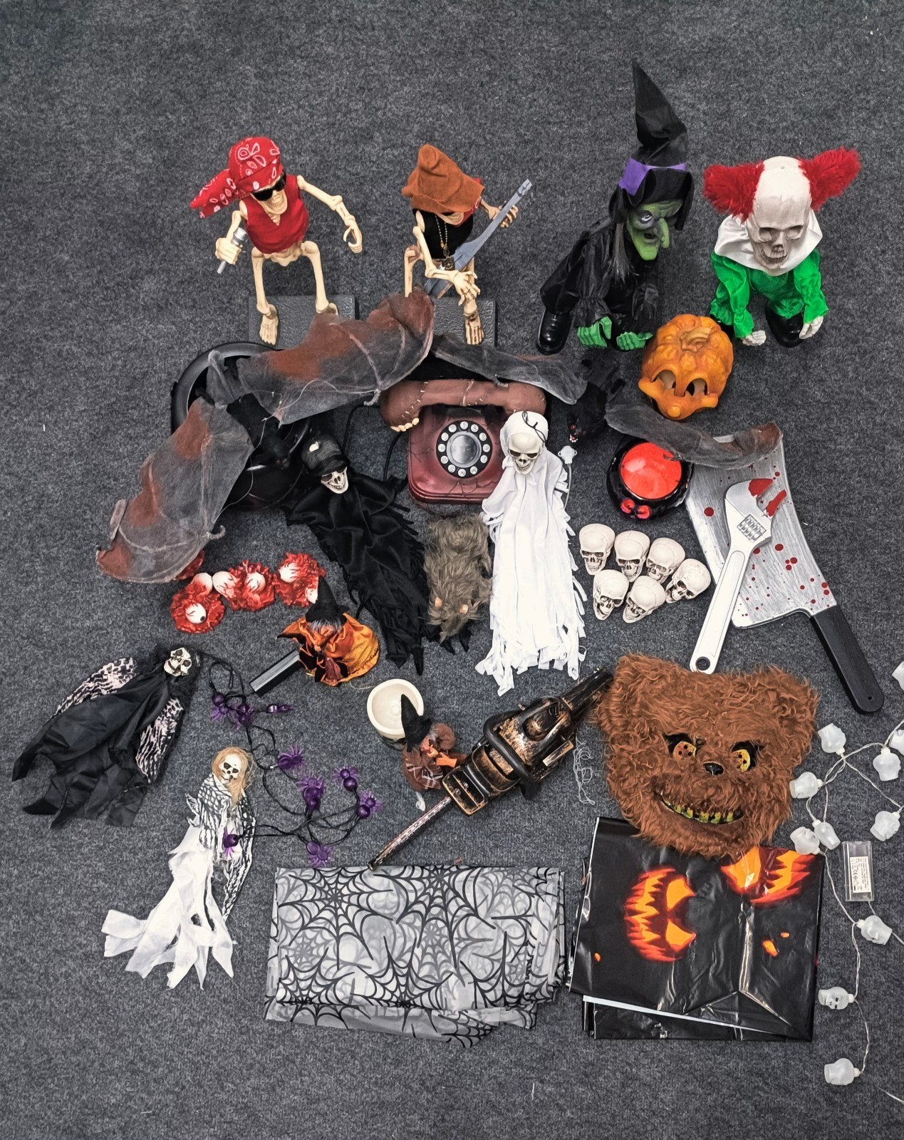 Halloween decoratie set - versiering en figuren, Enlèvement, Utilisé, Décoration