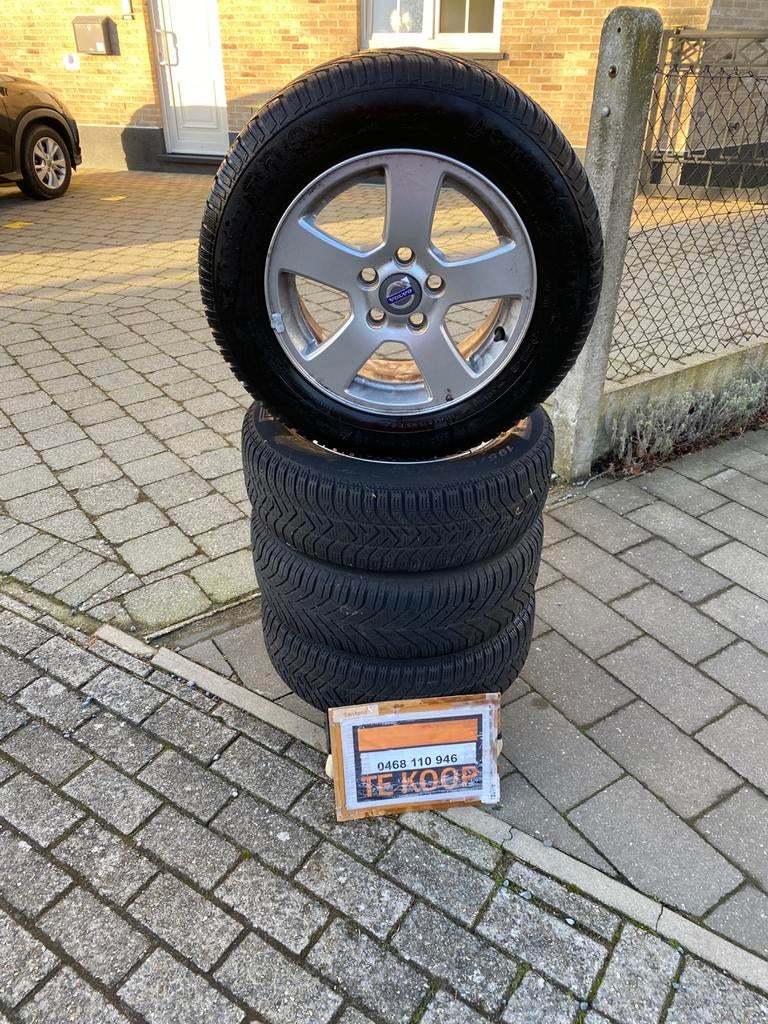 Volvo velgen met winterbanden, Auto-onderdelen, Banden en Velgen, Ophalen, Winterbanden, Band(en)