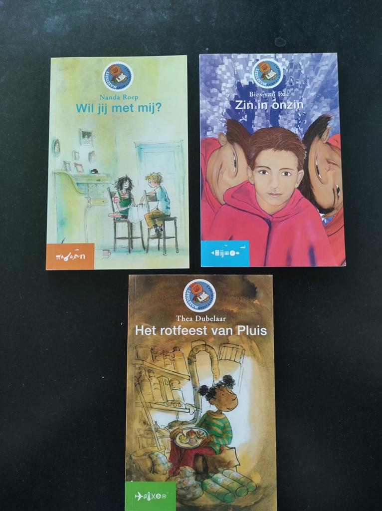 Set van 3 boekjes 'leesleeuw', Zwijsen, groep 5/3e leerjaar,, Ophalen of Verzenden, Zo goed als nieuw, Fictie algemeen