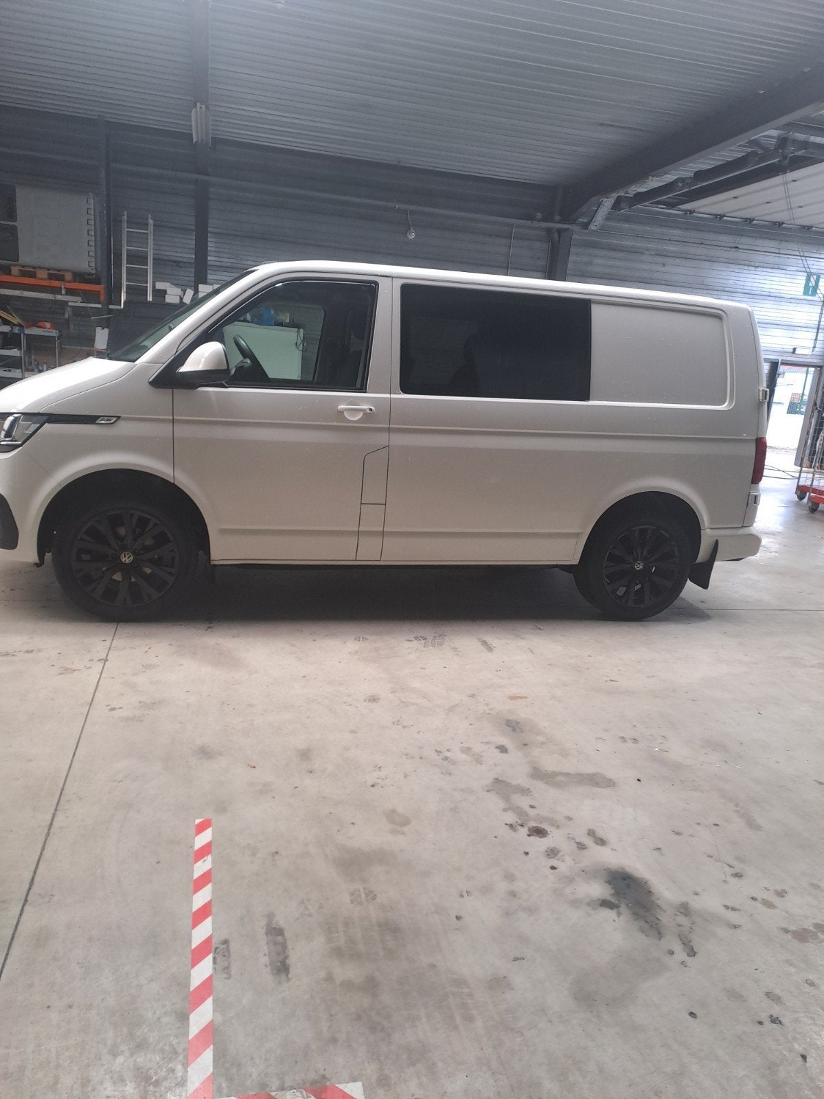 Vw transporter t6.1, Autos, Camionnettes & Utilitaires, Sièges chauffants, Attache-remorque, Diesel, Enlèvement