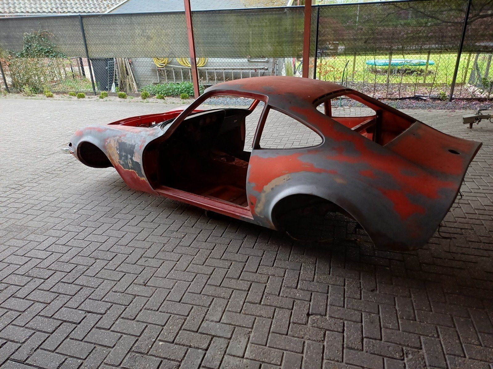 Opel GT Carosserie uit 1972, Auto's, Oldtimers, Automaat, Zwart, Opel, 1900 cc