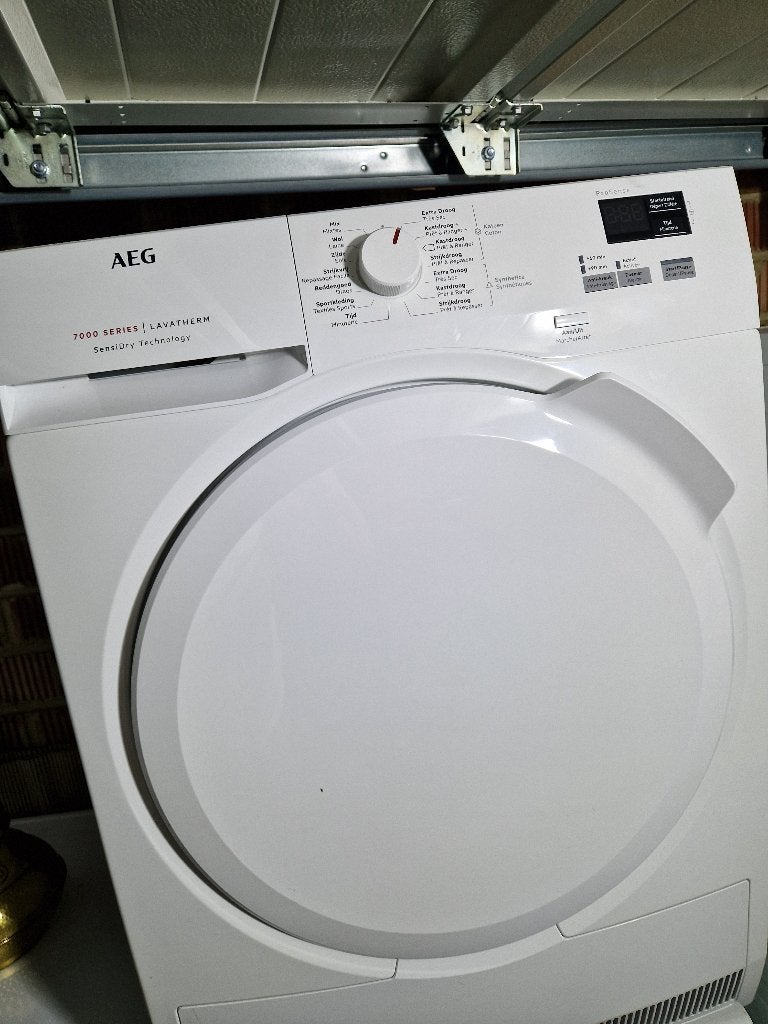 Sèche linge AEG 8kg pompe à chaleur A ++, Enlèvement, Comme neuf, Chargeur frontal