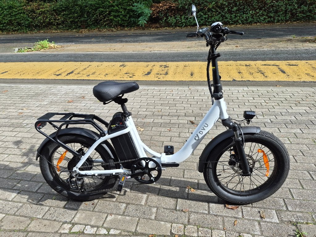 Elektrische plooifiets met dikke banden., Ophalen, Zo goed als nieuw