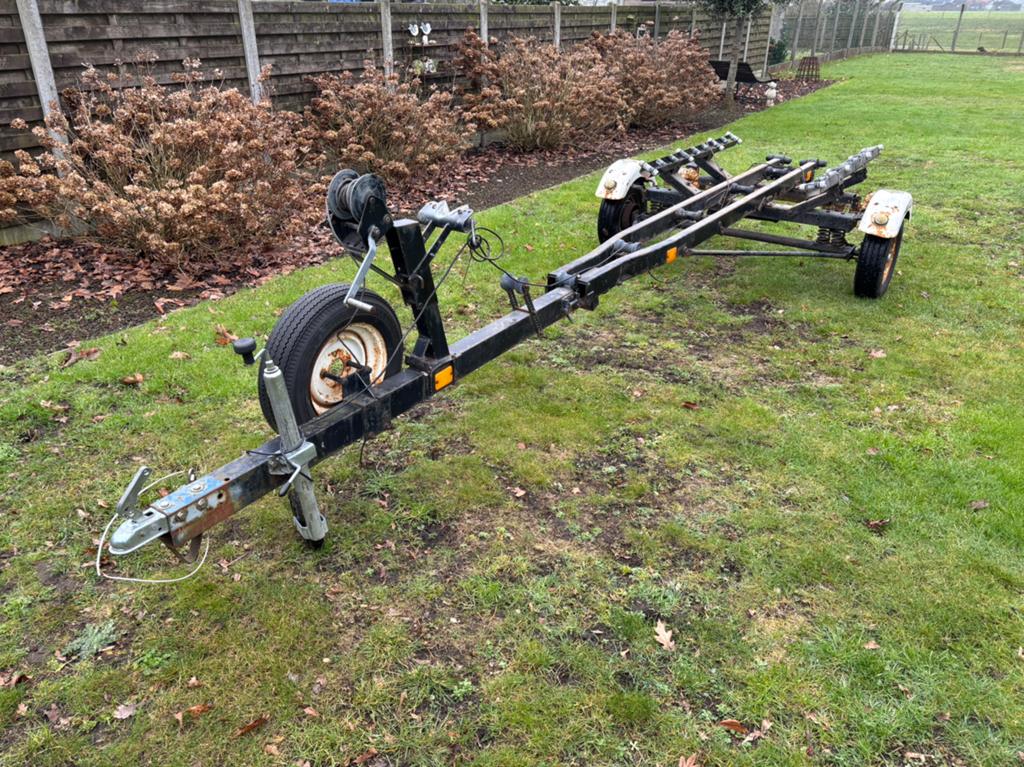 Boottrailer 5m50 kanteltrailer, Watersport en Boten, Boottrailers, Gebruikt, Minder dan 1500 kg, Minder dan 6 meter, Verstelbare verlichting