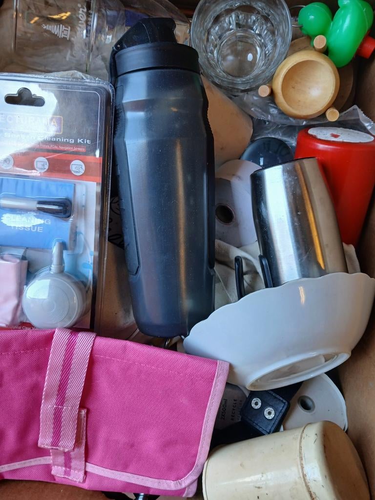 dozen  voor rommelmarkt, Diversen, Ophalen