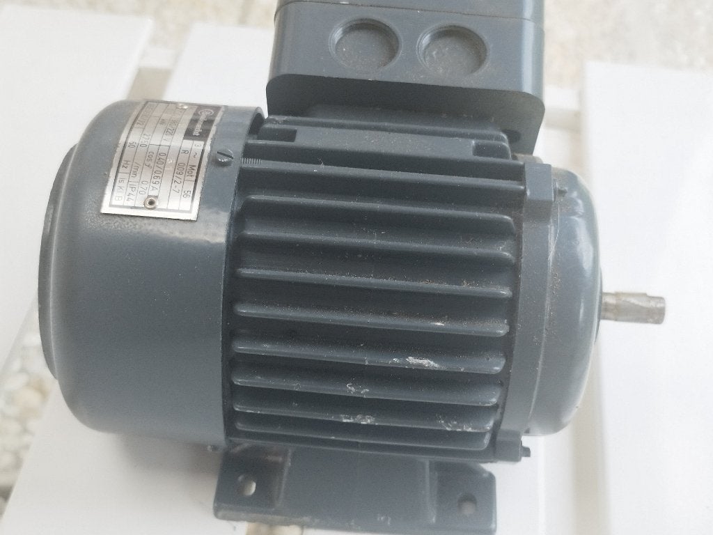 Elektro motor 380v-220v nieuw, Doe-het-zelf en Bouw, Ophalen