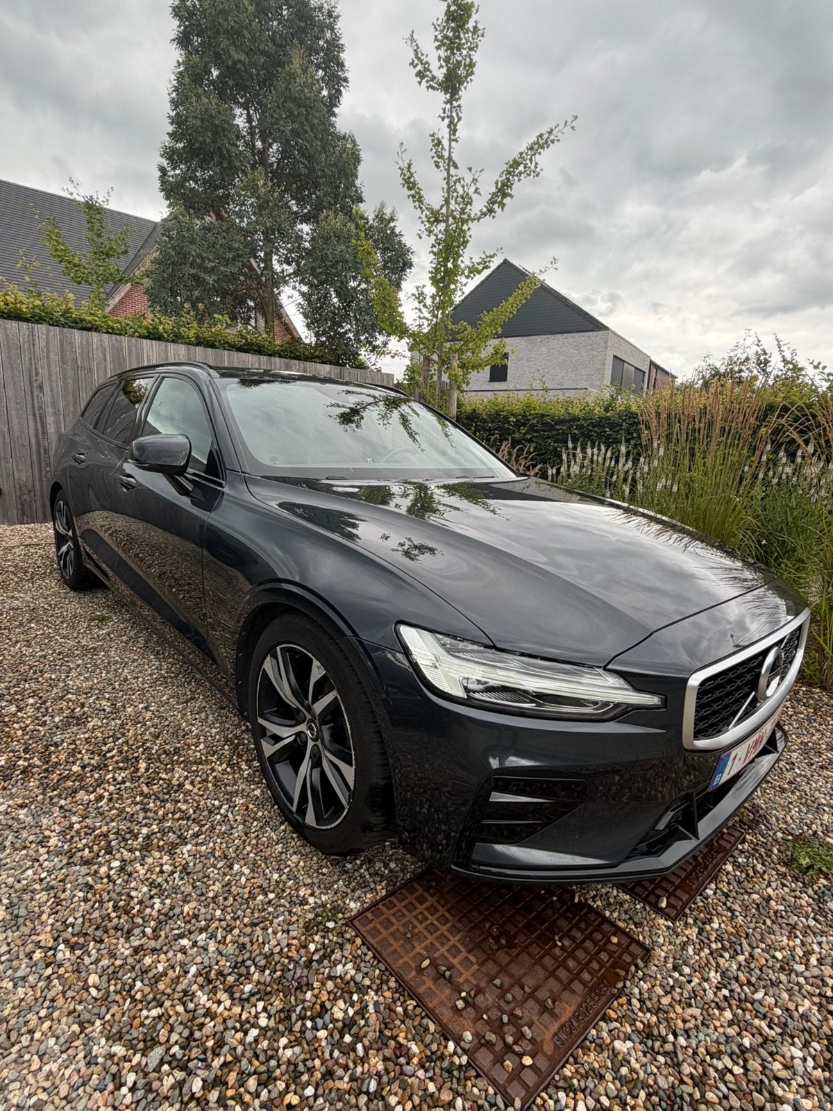 Volvo V60 D3 - R design Automaat - 2019 - Volvo onderhouden, Auto's, Automaat, V60, Diesel, Particulier