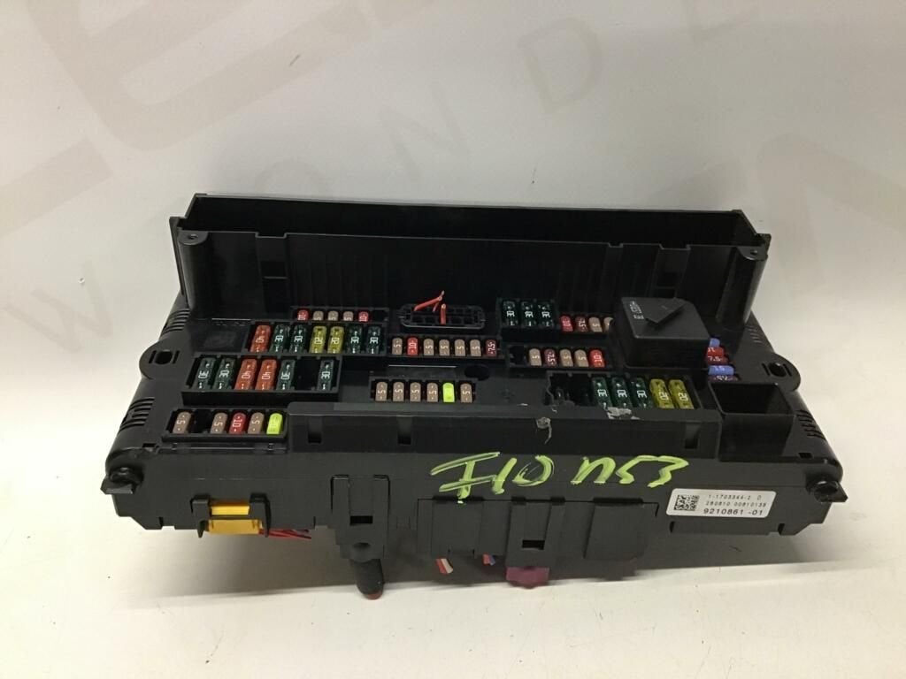 Zekeringkast BMW 5-serie F10 523i ('10-'17) 921086101, -, Utilisé, -, Enlèvement ou Envoi