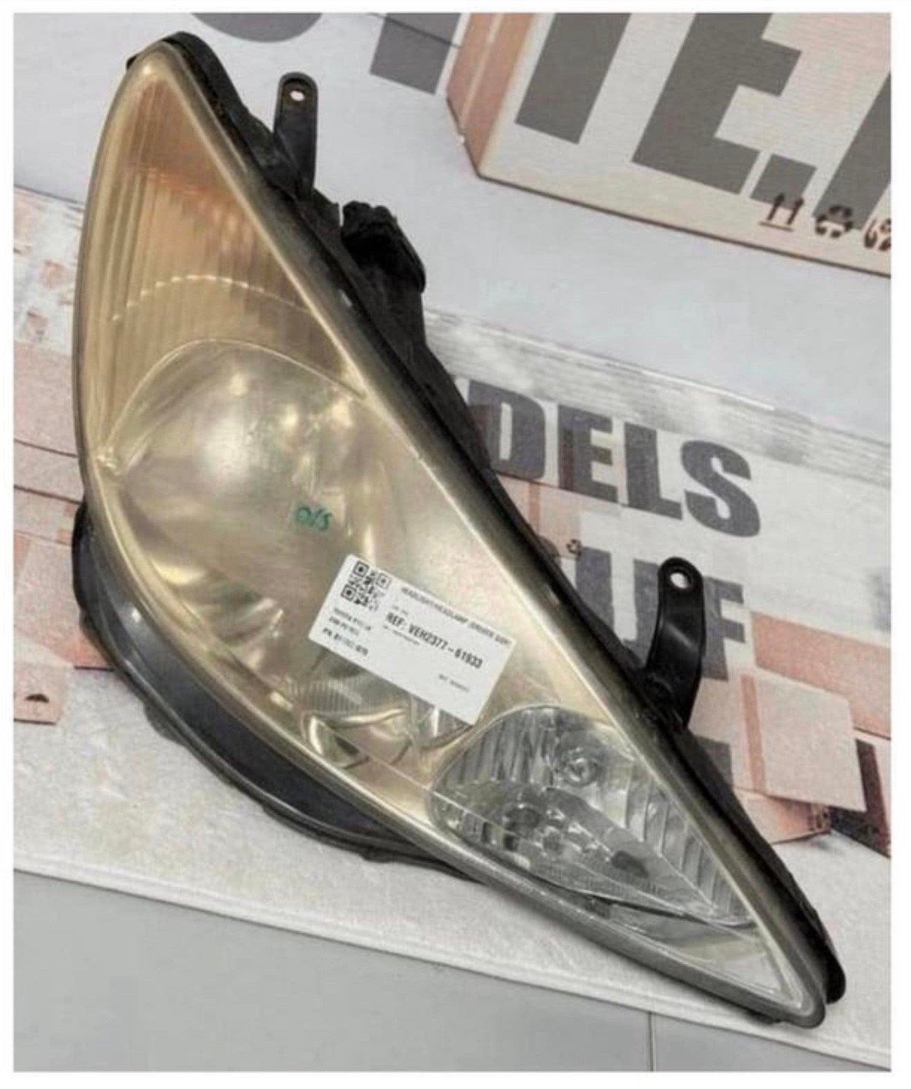 TOYOTA PREVIA 2001 2002 2003 Phare, phare droit, Autos : Pièces & Accessoires, Enlèvement ou Envoi, Utilisé, Toyota