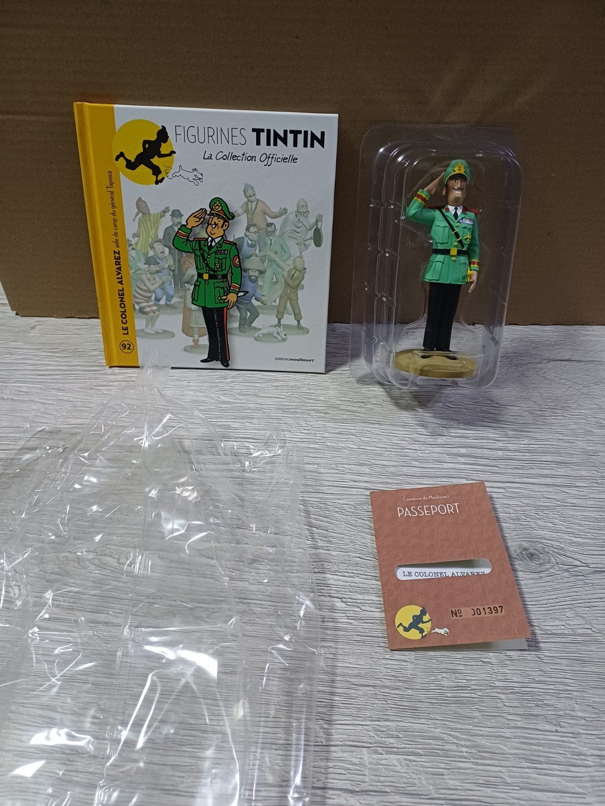Figurine Colonel Alvarez 92 Tintin, Collections, Personnages de BD, Comme neuf, Statue ou Figurine, Tintin, Enlèvement ou Envoi