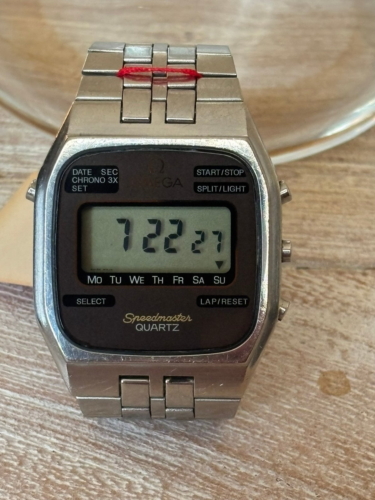 Pièce de collection rare Omega Speedmaster LCD., Montre-bracelet, Enlèvement ou Envoi, Acier, 1960 ou plus tard