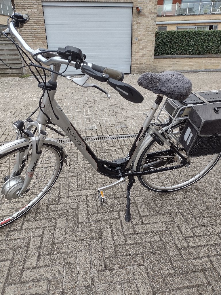 E-BIKE, Enlèvement, Utilisé, 30 à 50 km par batterie