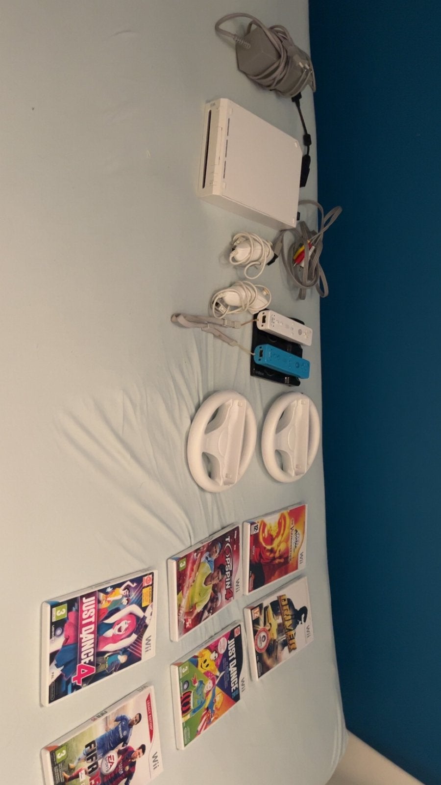 [MEGA PAKKET] Wii console + 2 controllers + sturen + games, Games en Spelcomputers, Spelcomputers | Nintendo Wii, Zo goed als nieuw