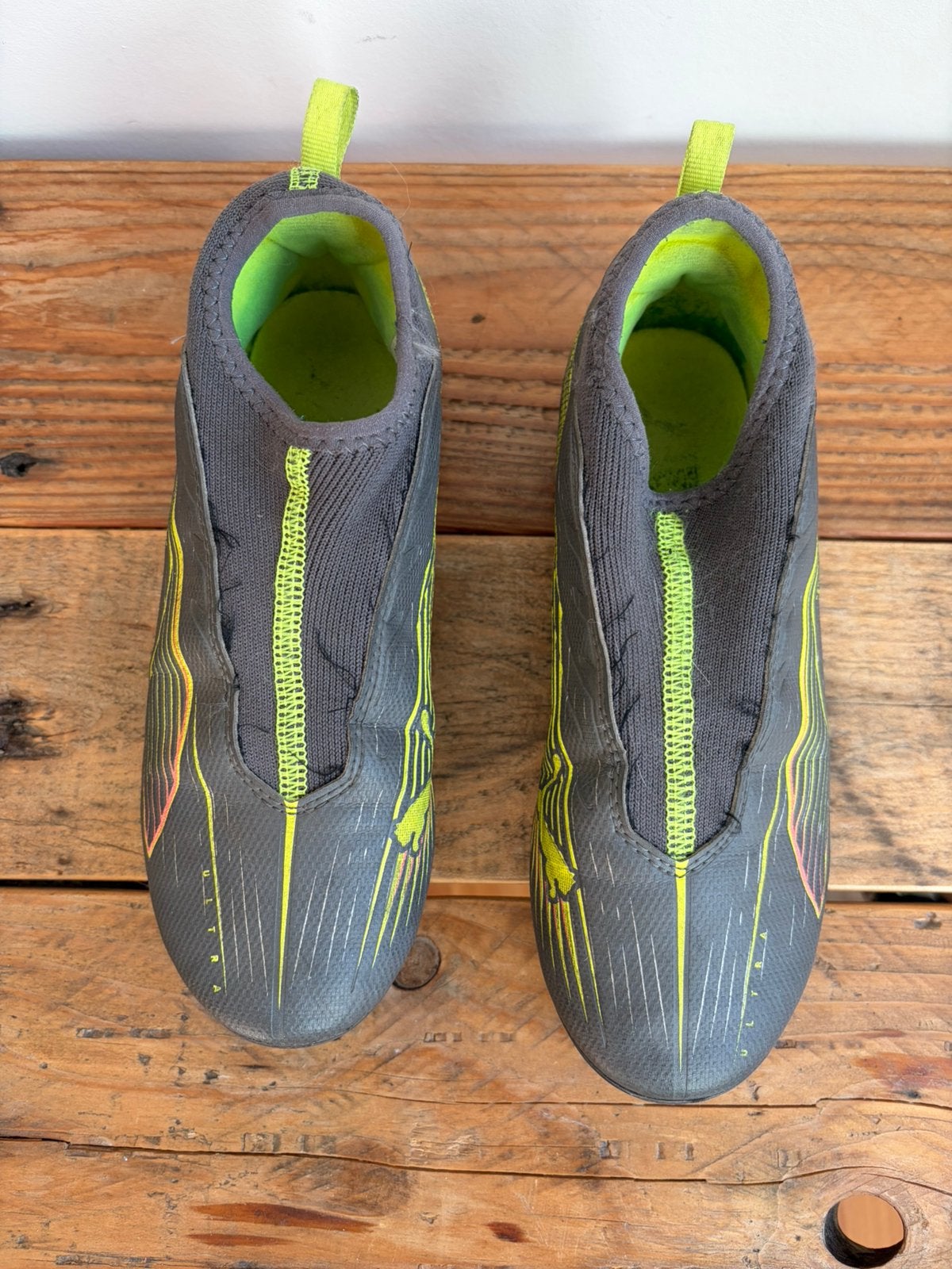 Chaussures de football Puma Ultra sans lacets – Pointure 35, Enlèvement, Comme neuf, Chaussures