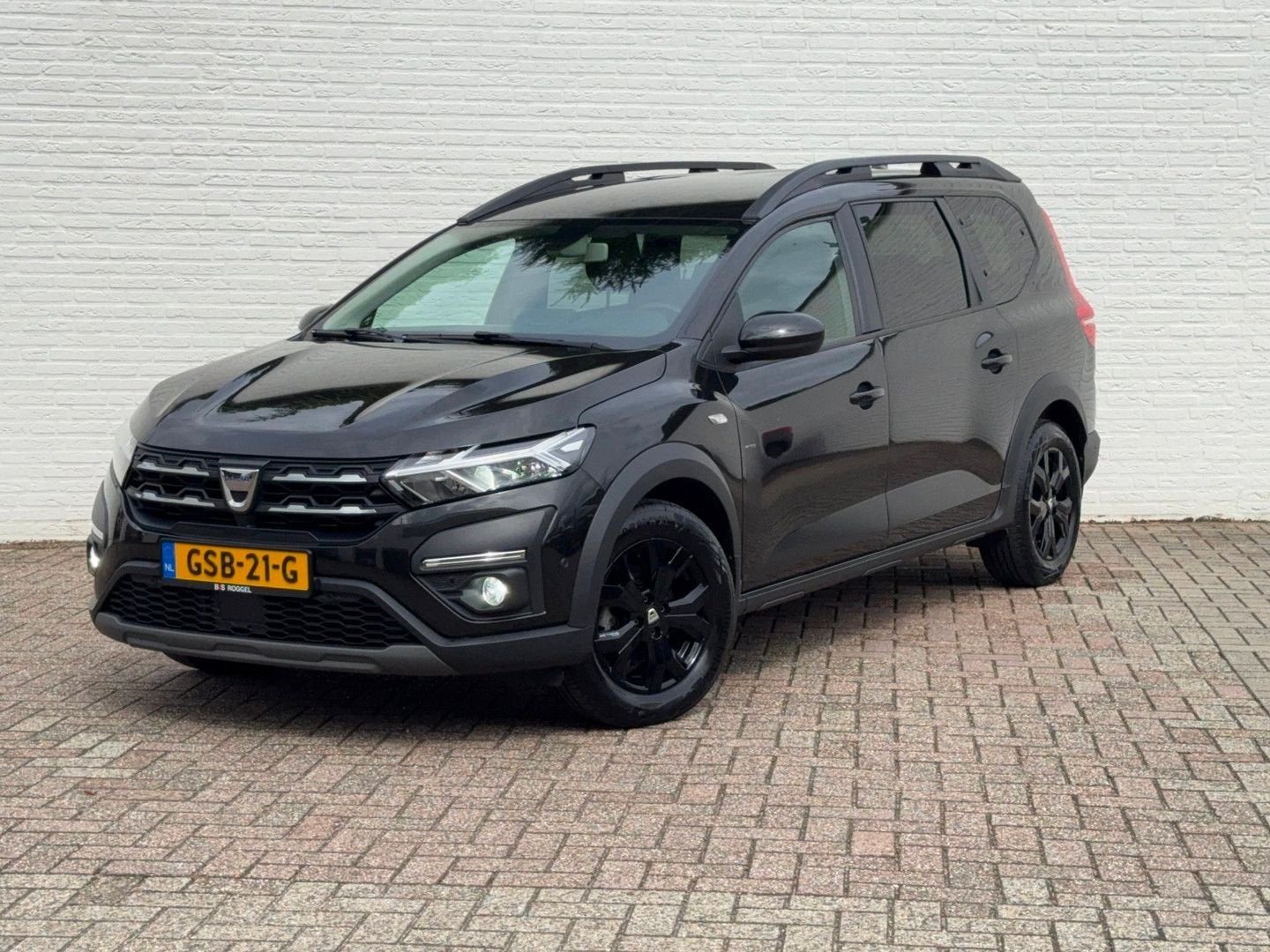 Dacia Jogger 1.0 TCe Bi-Fuel Extreme 7p. Trekhaak Camera Car, Auto's, Monovolume, Zwart, Bedrijf, Handgeschakeld