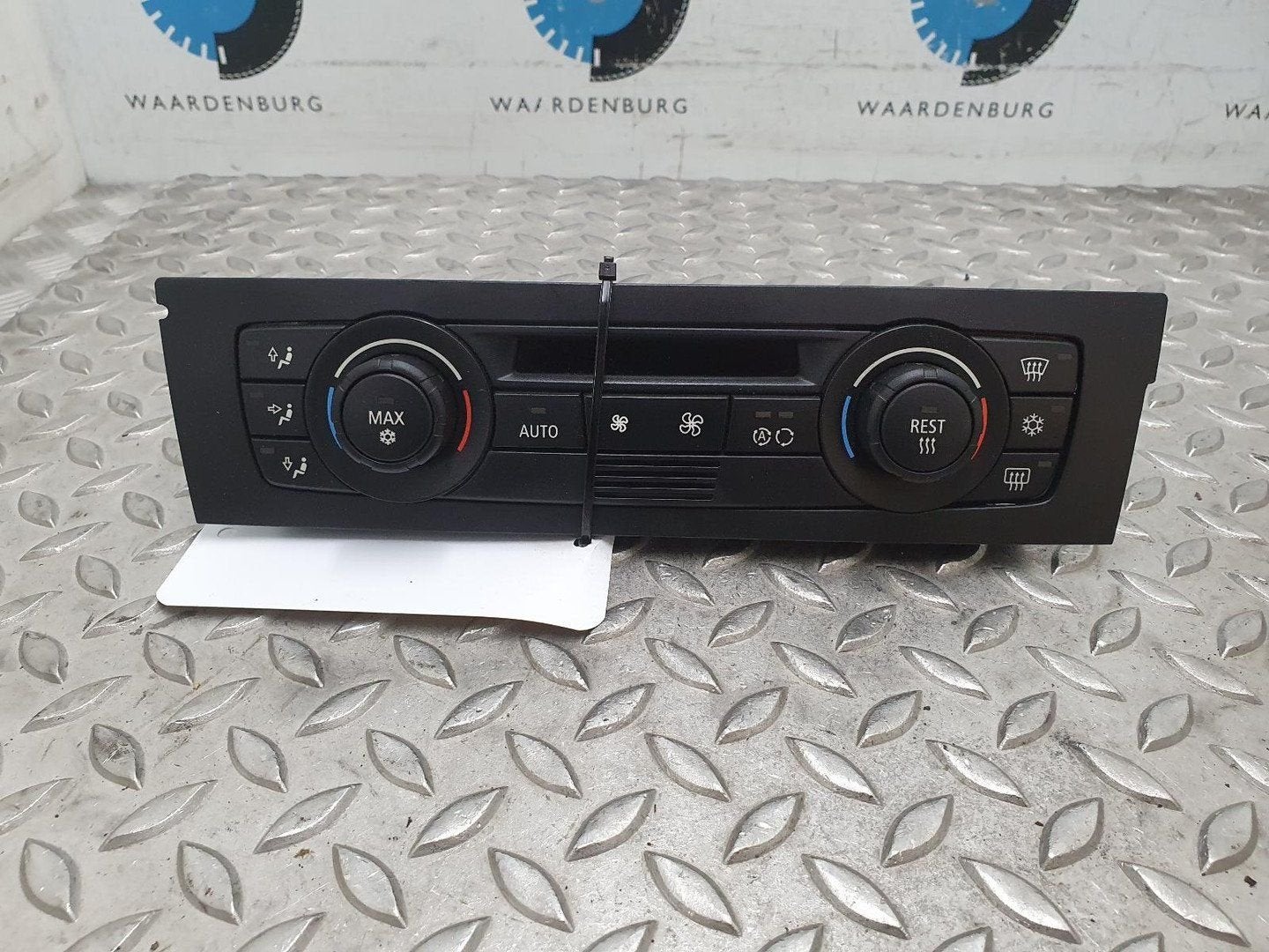 BMW 1 SERIES E87 130i Cup KACHEL BEDIENINGSPANEEL 2006, Enlèvement ou Envoi, Utilisé, Stiba membre