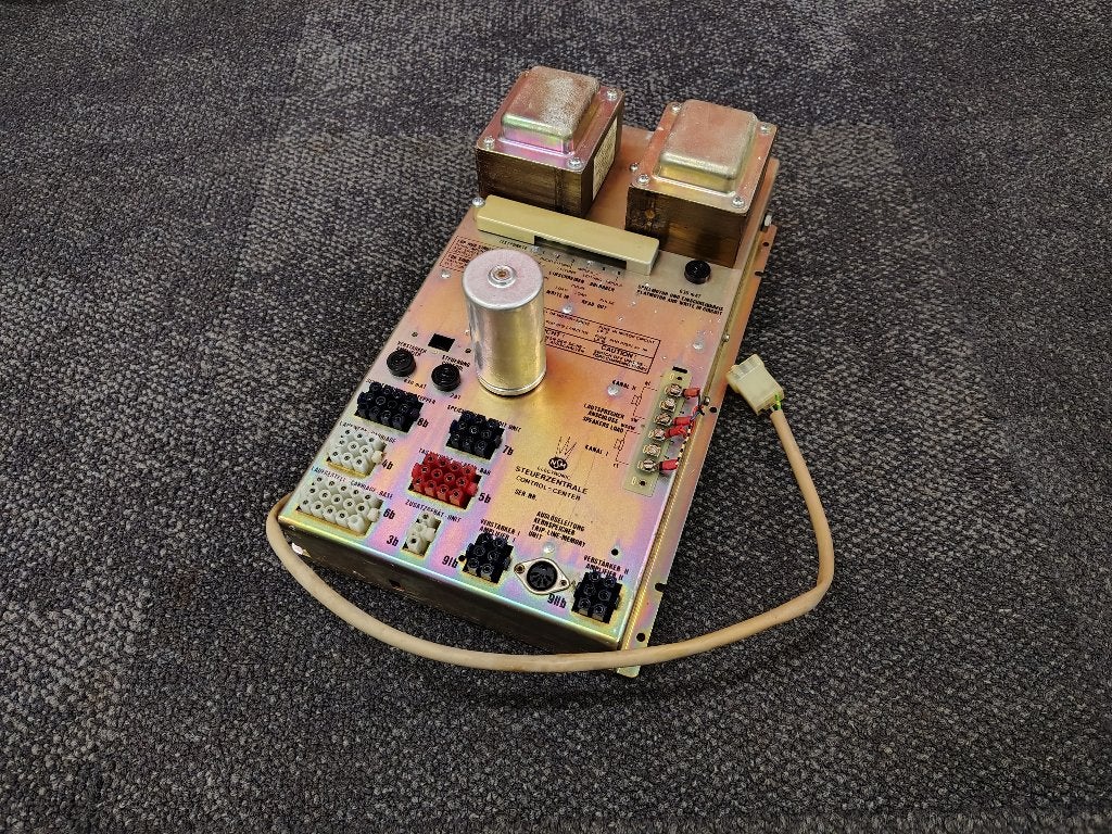Control Center / NSM (Div) jukebox, Envoi