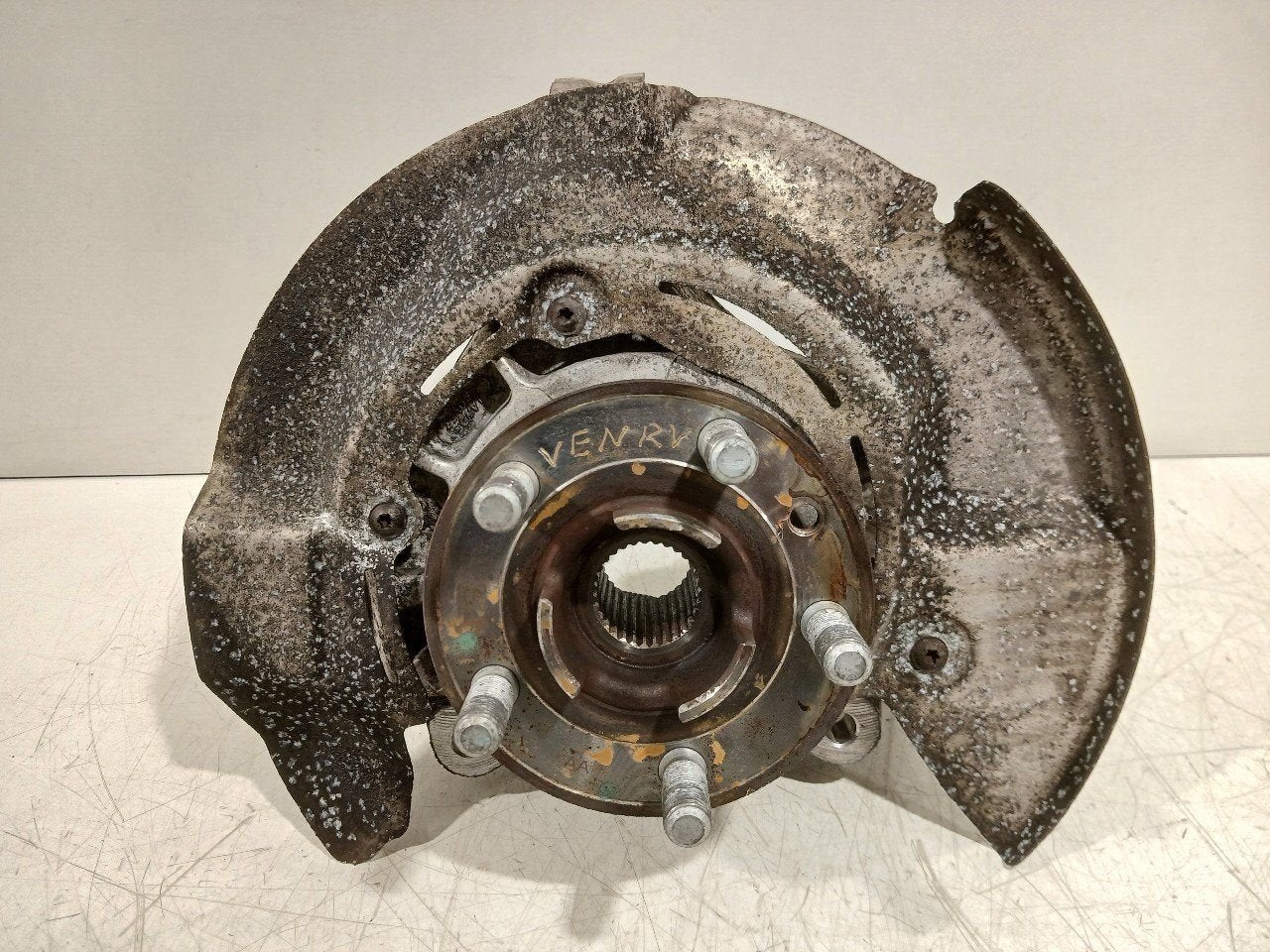 Wielnaaf rechts voor Land Rover Discovery, Onderdelen@venauto.nl, Van der Ven Autorecycling B.V., Ettenseweg 76, 4706 PB Roosendaal, The Netherlands