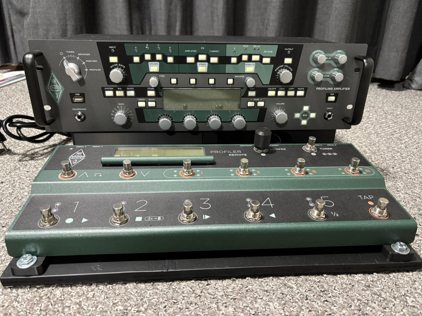 Te koop: Kemper profiler rack + remote, Muziek en Instrumenten, Ophalen, Zo goed als nieuw, Multi-effect