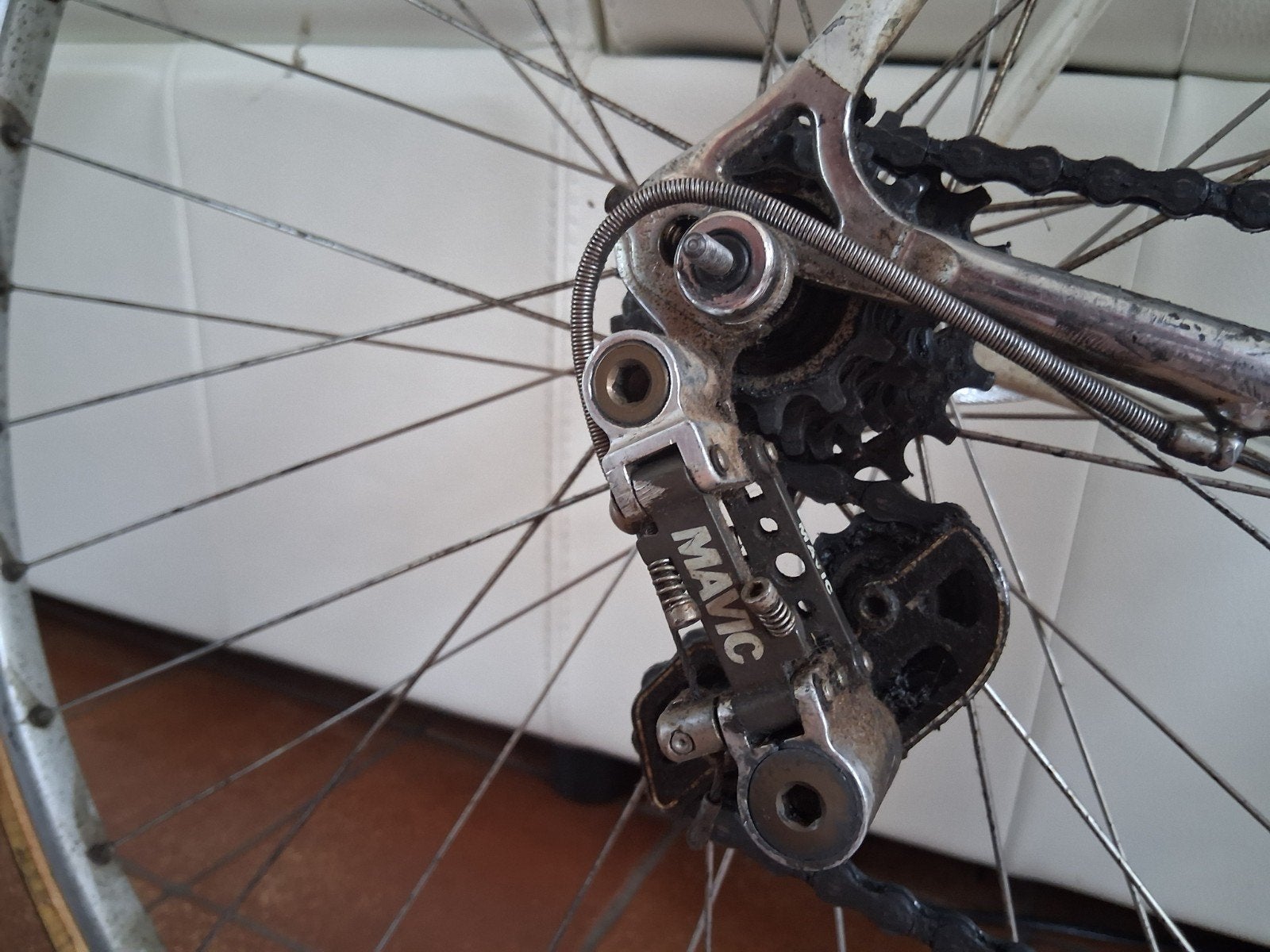 Vélo cycliste super rétro Colnago des années 70., Enlèvement