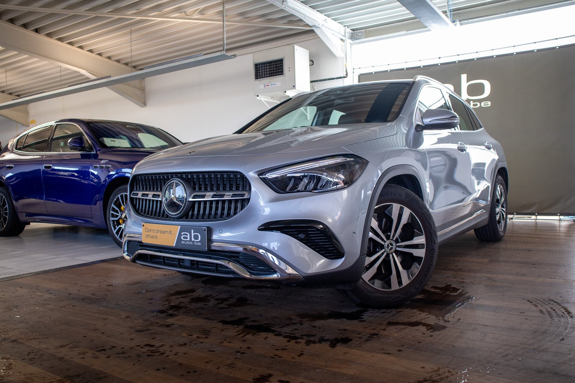 Mercedes-Benz GLA 180 STAREDITION, APPLE/ANDROID, CAMERA, L, Auto's, Mercedes-Benz, 4 deurs, 4 cilinders, Bedrijf, 5 zetels