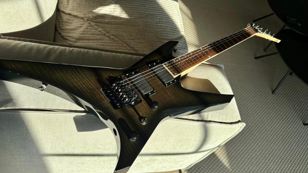 Jackson warrior japan, Muziek en Instrumenten, Ophalen, Zo goed als nieuw, Solid body, Overige merken