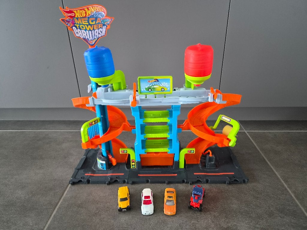 Hot Wheels city mega tower wash, Enfants & Bébés, Enlèvement, Hot Wheels, Manuelle, Circuit